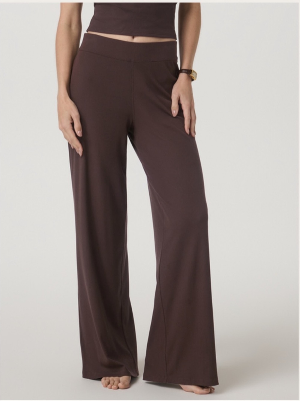 Vuori Pose Wide Leg Pants French Roast Brown
VW4456 Ribbed NWOT